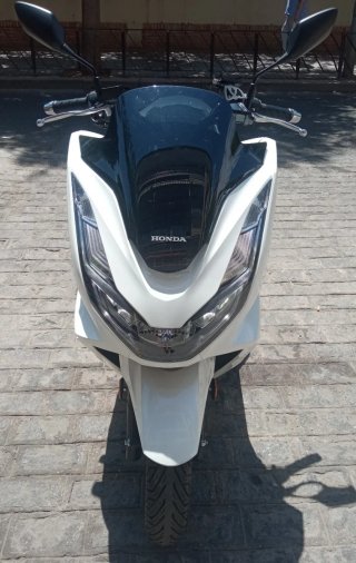Honda PCX 125 c.c. Blanca
