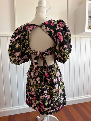 Vestido corto fiesta floral