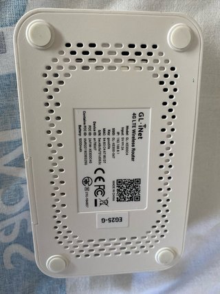 Router GL.iNet GL-XE300C4 4G LTE Portátil