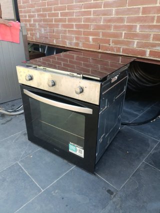 Horno más placa inducción 4 fuegos