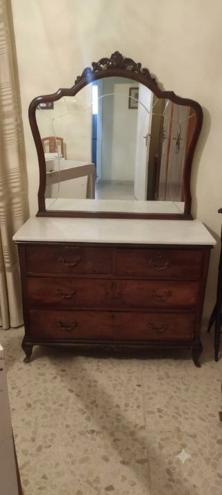 Tocador antiguo madera mármol espejo