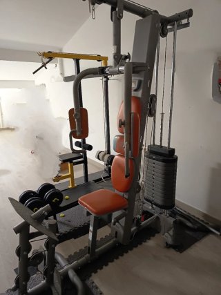 Máquina de gimnasio multifunción+ pesas+ guantes