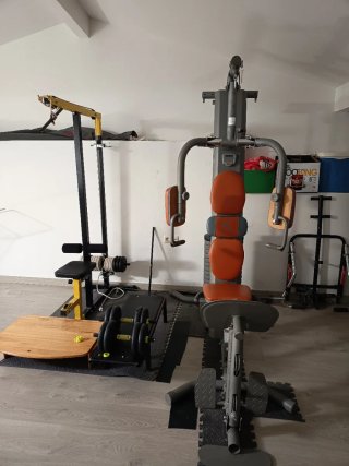 Máquina de gimnasio multifunción+ pesas+ guantes