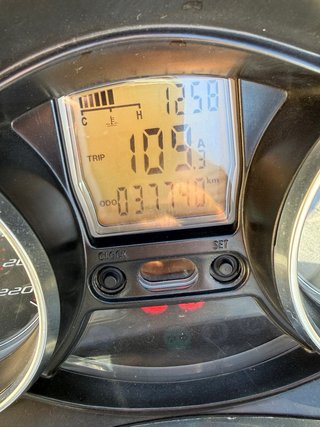 Gilera GP 800 Maxi Scooter Negra/Plata