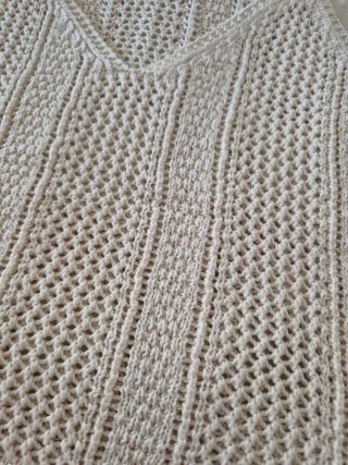 Blusa Stradivarius Beige