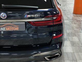 BMW X7 M50i