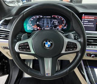 BMW X7 M50i