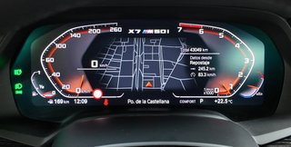 BMW X7 M50i