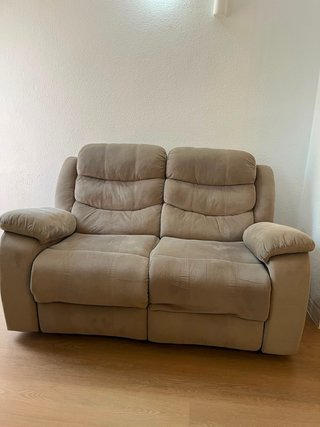 Sofá reclinable y sillón mecedora