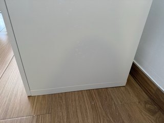 Mueble de salón blanco