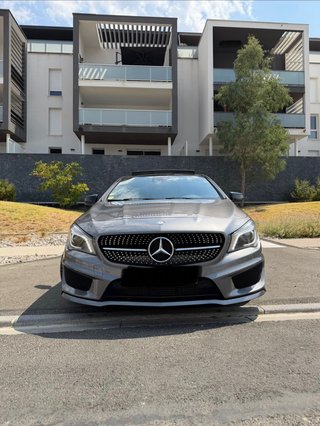 Mercedes-Benz CLA 220d AMG