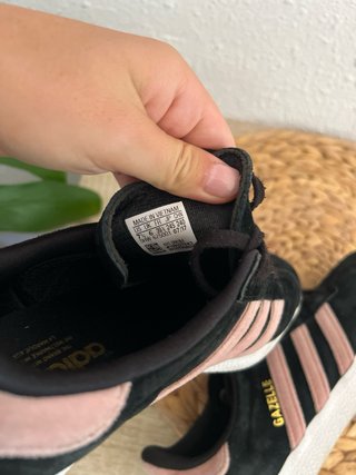 Adidas Gazelle Negras y Rosas