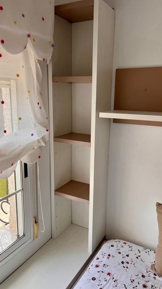Dormitorio juvenil madera maciza impecable.