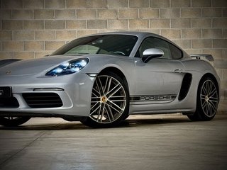 Porsche 718 Cayman PDK