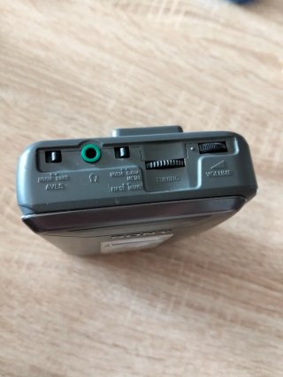 Walkman Sony WM-FX171 FM/AM Radio Cassette
