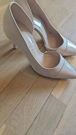 Zapatos tacón Stradivarius beige