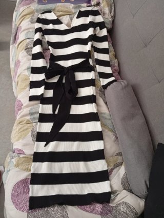 Vestido Rayas Blanco y Negro Talla M .