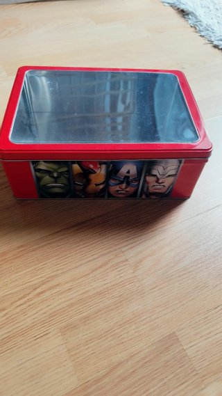 Caja Metálica Marvel Avengers