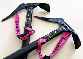 GRIVEL PIOLET MONTAÑISMO ALPINISMO ESCALAR CRAMPON