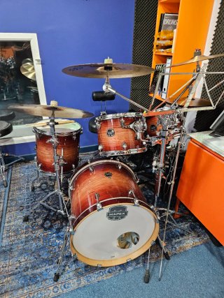 Batería Mapex Armory Redwood Burst