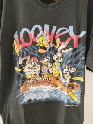 Camiseta Looney Tunes Vintage 1998 negra