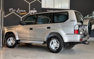 Toyota Land Cruiser ¡con 165cv y 4x4!