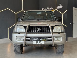 Toyota Land Cruiser ¡con 165cv y 4x4!