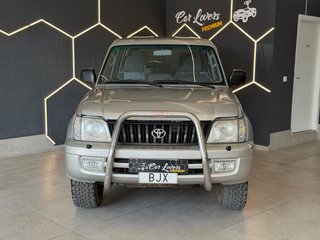 Toyota Land Cruiser ¡con 165cv y 4x4!