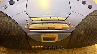 Radio CD Cassette Sony Mega Bass CFD-S200L
