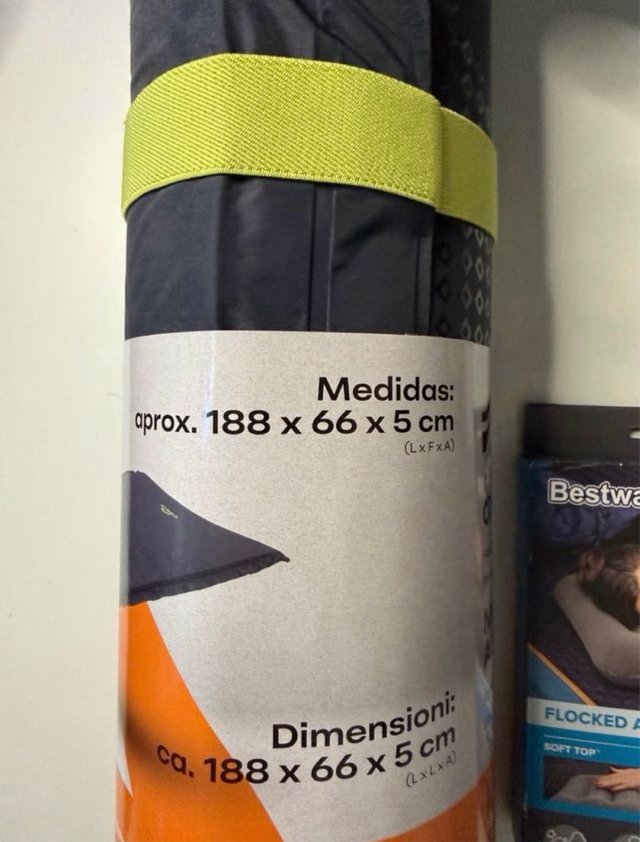 Colchoneta Crivit Autohinchable y Almohada Bestway