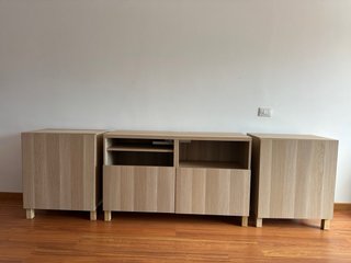 Mueble TV madera claro IKEA "BESTA"
