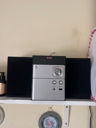 Mini cadena LG BT, USB, Radio