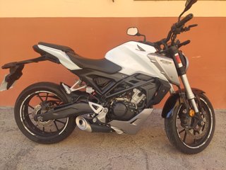 Honda CB125R