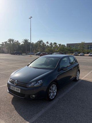 Volkswagen Golf 1.6 TDI Sportline