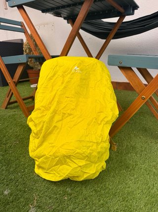 Mochila Quechua 20L Amarilla
