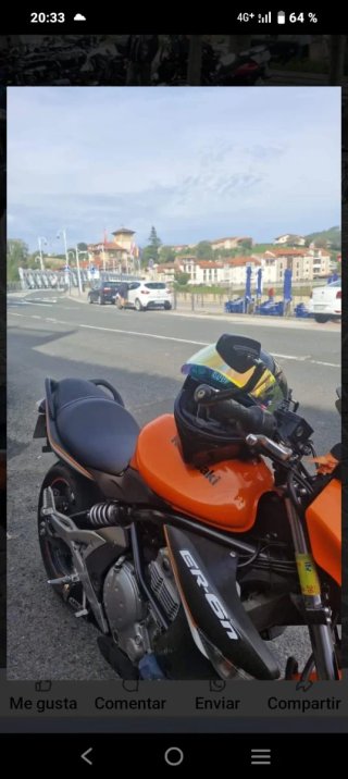 Kawasaki ER-6n Naranja y Negra