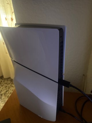 PlayStation 5 Slim + 4 juegos