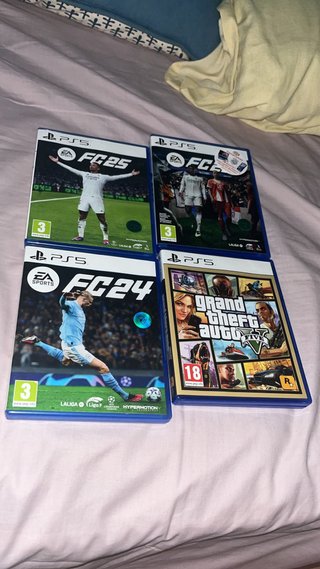 PlayStation 5 Slim + 4 juegos