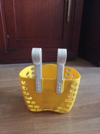 Cesta amarilla infantil para bicicleta