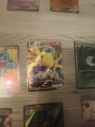 Varie carte Pokémon