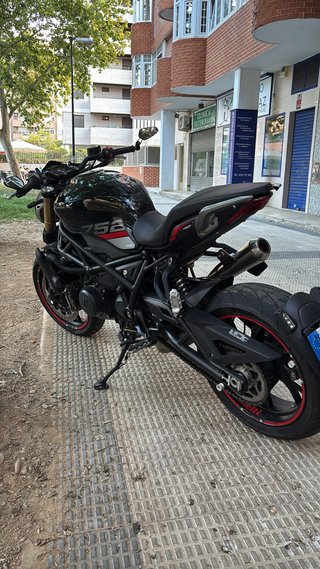 Benelli 752S Negra 2023 - 10.750 km