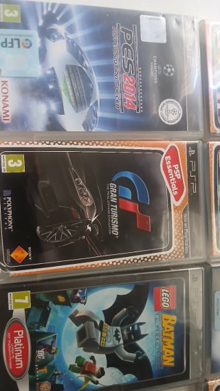 Lote 4 Juegos PSP: Invizimals, FIFA 14, Phineas y