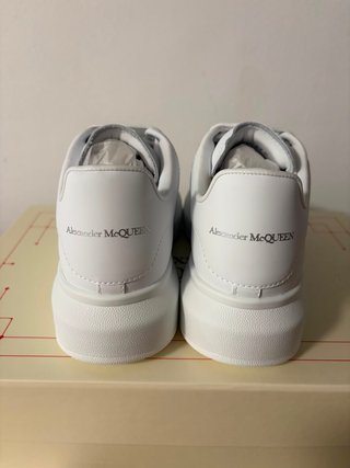 Zapatillas Alexander McQueen Talla 37 Blancas