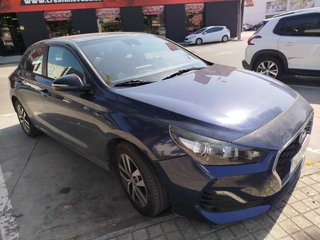 CUOTA 180€ - Hyundai i30 2018 Fastback 120cv