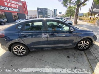 CUOTA 180€ - Hyundai i30 2018 Fastback 120cv