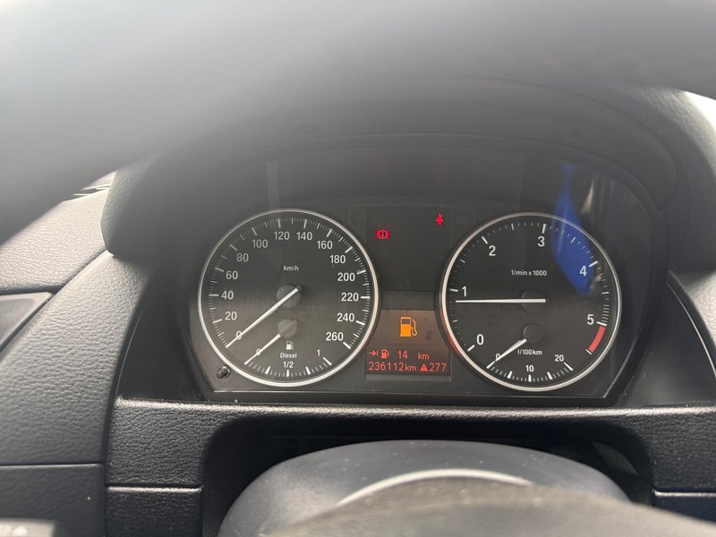 BMW X1 xDrive 23d (E84) 2011, foto 14