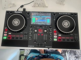 Numark Mixstream Pro+ Controlador DJ