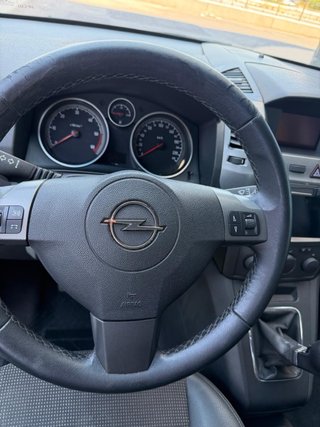 Opel Zafira 2007 150 caballos