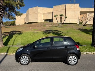 Toyota Yaris 2010 1.0.Etiquet C.Transferencia.Gtia