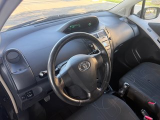 Toyota Yaris 2010 1.0.Etiquet C.Transferencia.Gtia
